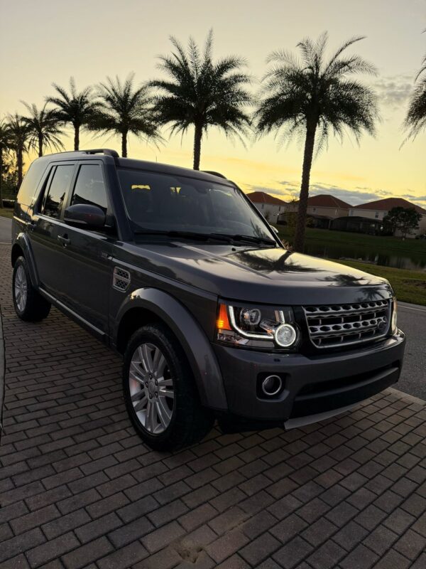 LAND ROVER LR4 HSE LUX - Image 9