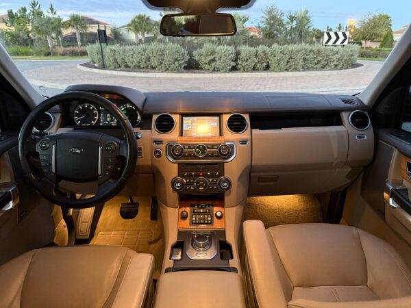 LAND ROVER LR4 HSE LUX - Image 11