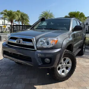 TOYOTA 4RUNNER