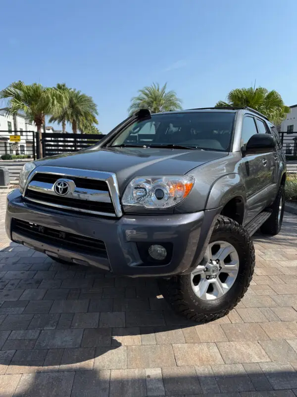 TOYOTA 4RUNNER
