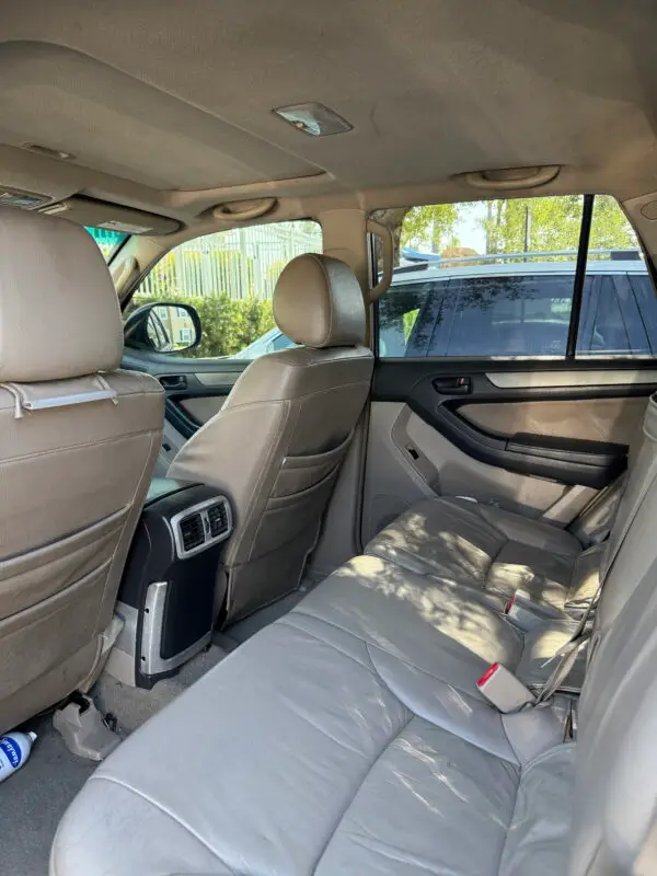 TOYOTA 4RUNNER - Image 10