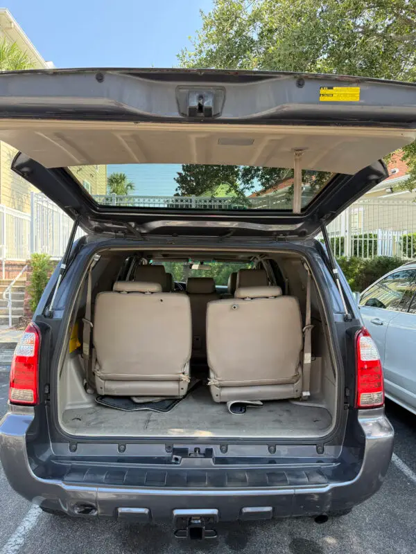TOYOTA 4RUNNER - Image 9