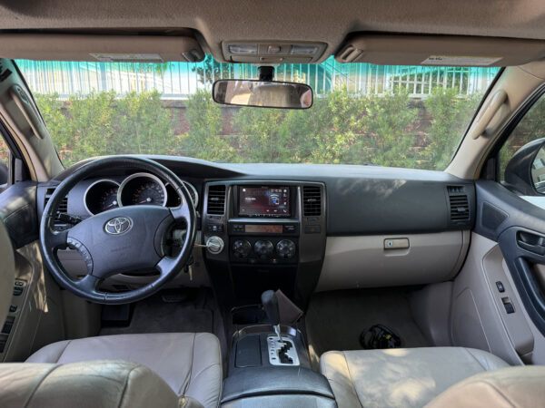 TOYOTA 4RUNNER - Image 11